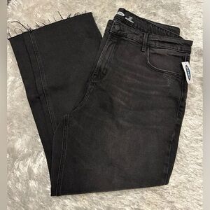 Super cute pair of very well made Old Navy Flare Ankle, High Rise raw edge jeans